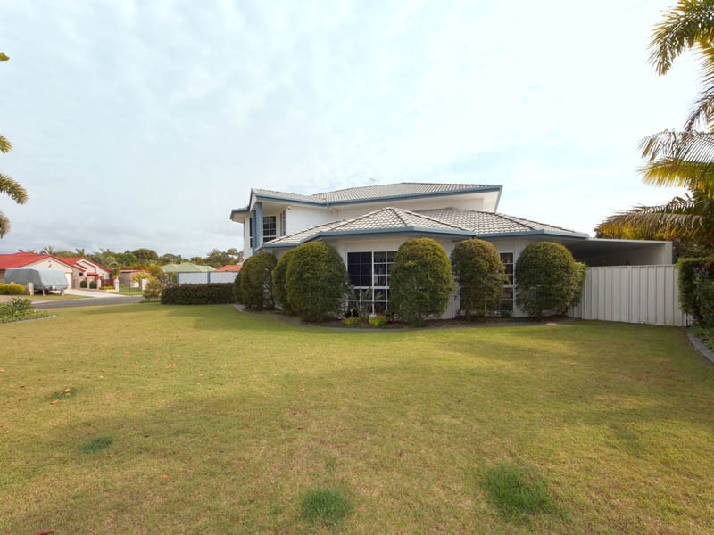 2 Windward Place, Banksia Beach QLD 4507
