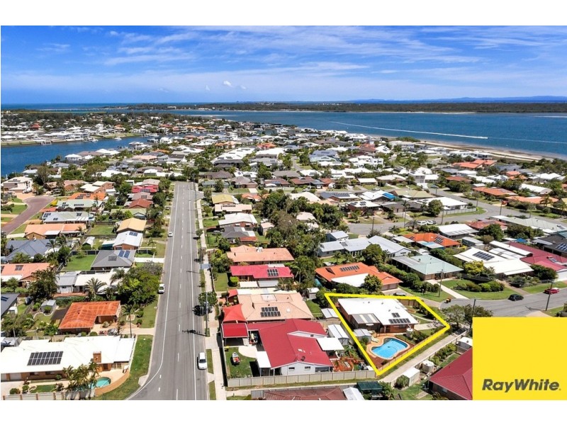 13 Marton Place, Banksia Beach QLD 4507