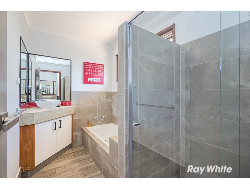 34 Wattle Avenue, Bongaree QLD 4507