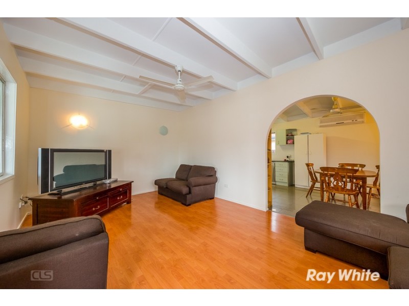 19 Dianthus Avenue, Banksia Beach QLD 4507