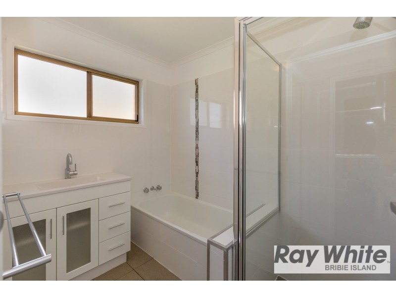 16 Dianthus Avenue, Banksia Beach QLD 4507