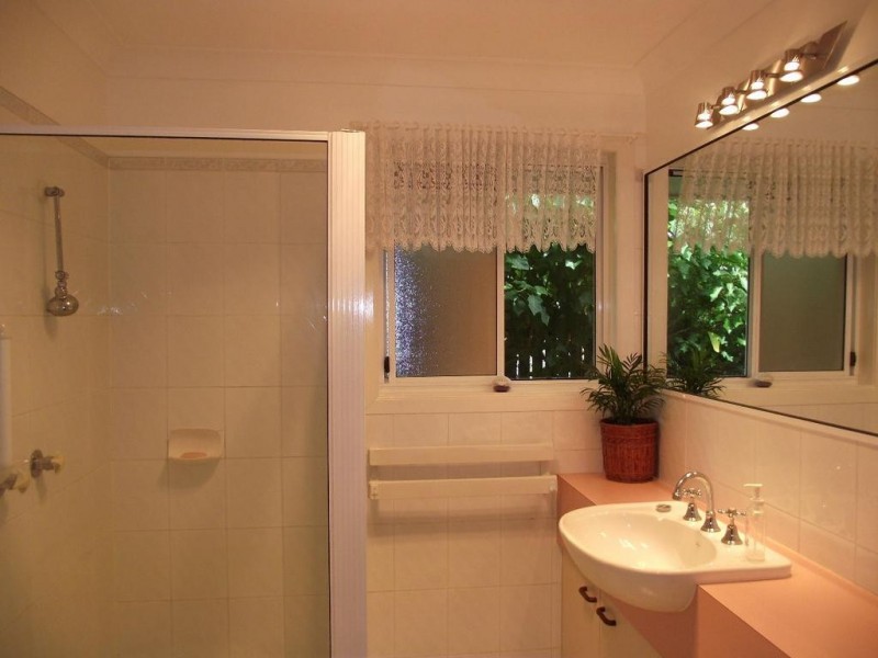 6 Cutter Court, Banksia Beach QLD 4507