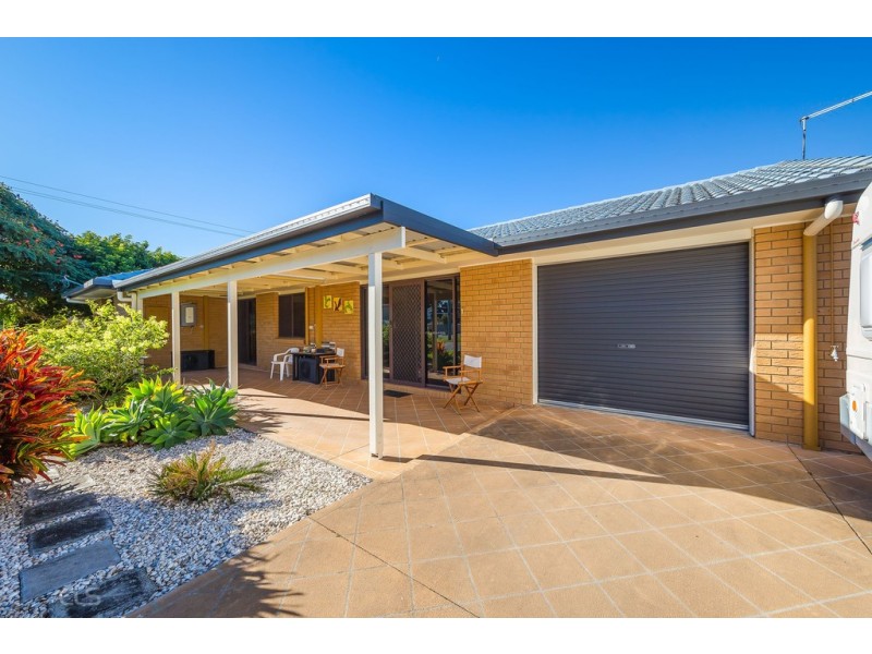 1 Venus Court, Banksia Beach QLD 4507