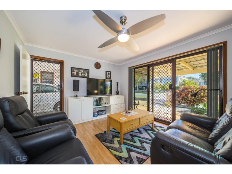 1 Venus Court, Banksia Beach QLD 4507