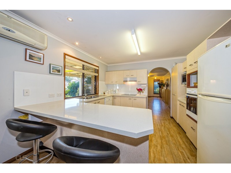 1 Venus Court, Banksia Beach QLD 4507