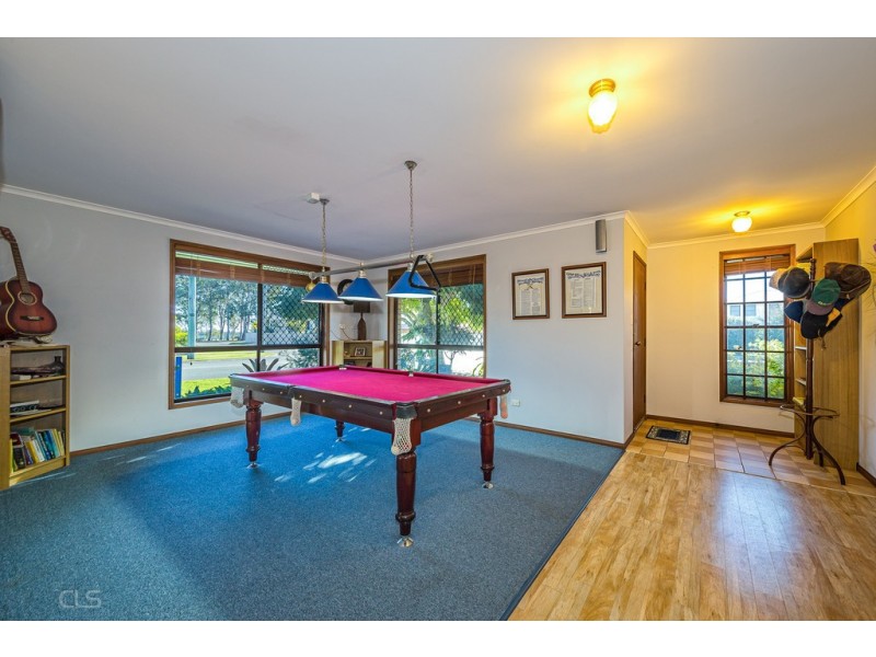 1 Venus Court, Banksia Beach QLD 4507