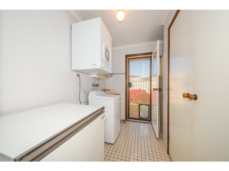 1 Venus Court, Banksia Beach QLD 4507