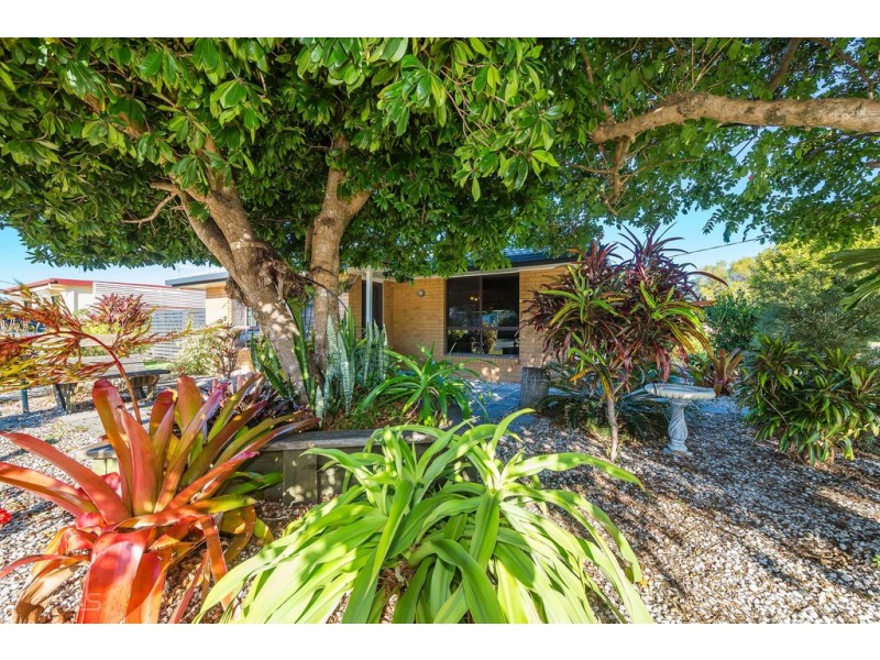 1 Venus Court, Banksia Beach QLD 4507