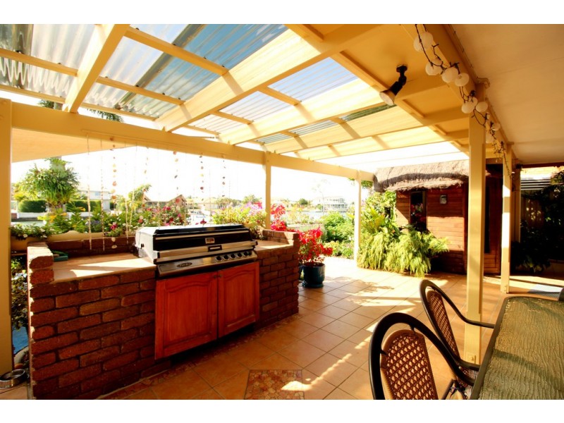 19 Dolphin Drive, Bongaree QLD 4507