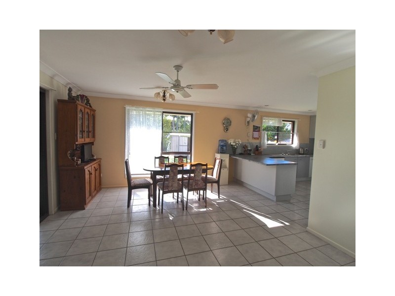 10 Skiff Court, Banksia Beach QLD 4507