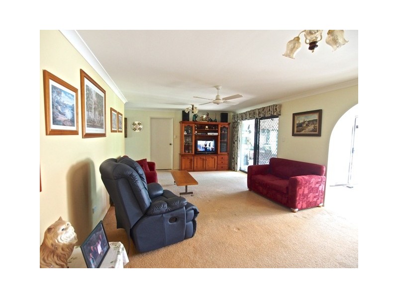 10 Skiff Court, Banksia Beach QLD 4507