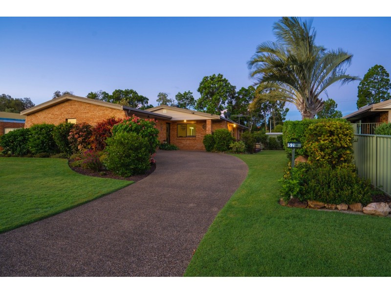 52 Phoenix Avenue, Bongaree QLD 4507
