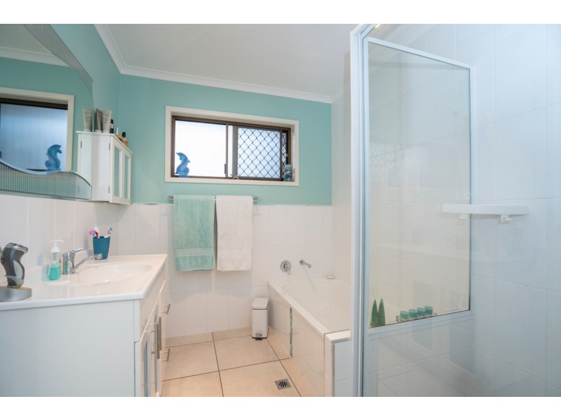 52 Phoenix Avenue, Bongaree QLD 4507