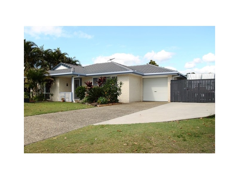 3 Mackerel St, Sandstone Point QLD 4511