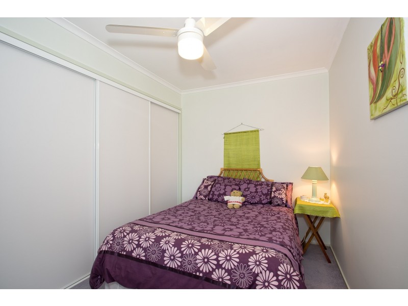 3 Mackerel St, Sandstone Point QLD 4511