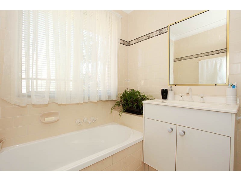 2/46 Winstone Drive, Bongaree QLD 4507