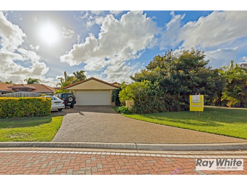 4 Trimaran Court, Banksia Beach QLD 4507