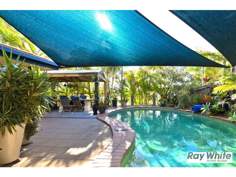 4 Trimaran Court, Banksia Beach QLD 4507