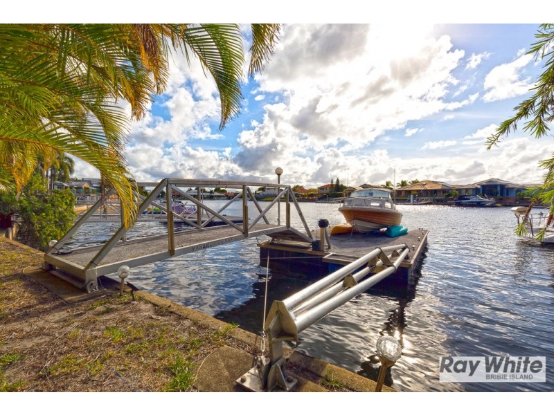 4 Trimaran Court, Banksia Beach QLD 4507