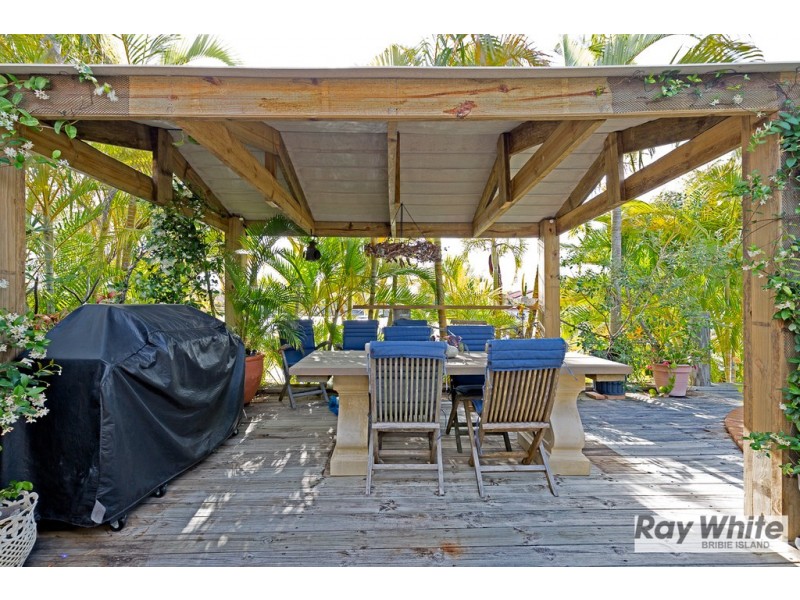 4 Trimaran Court, Banksia Beach QLD 4507