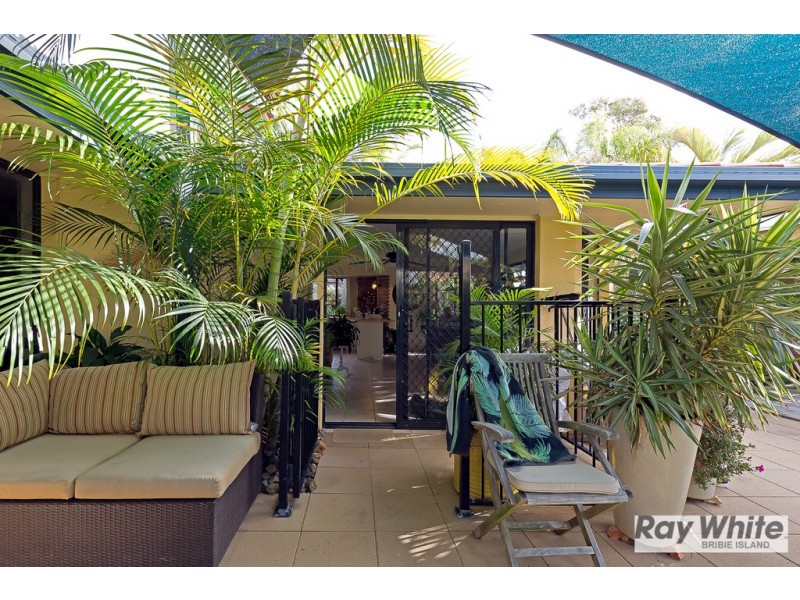 4 Trimaran Court, Banksia Beach QLD 4507
