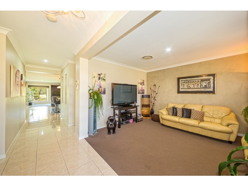 9 Vanillalily Close, Banksia Beach QLD 4507