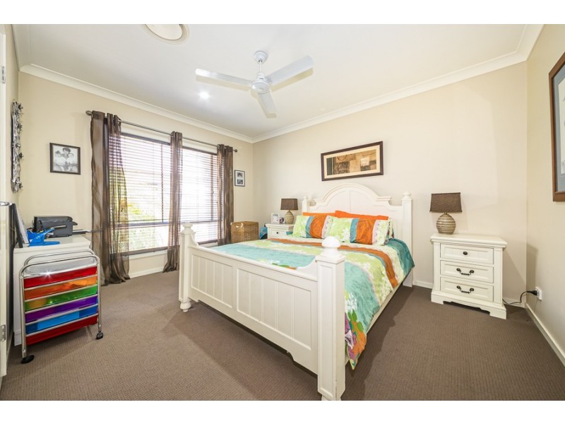 9 Vanillalily Close, Banksia Beach QLD 4507