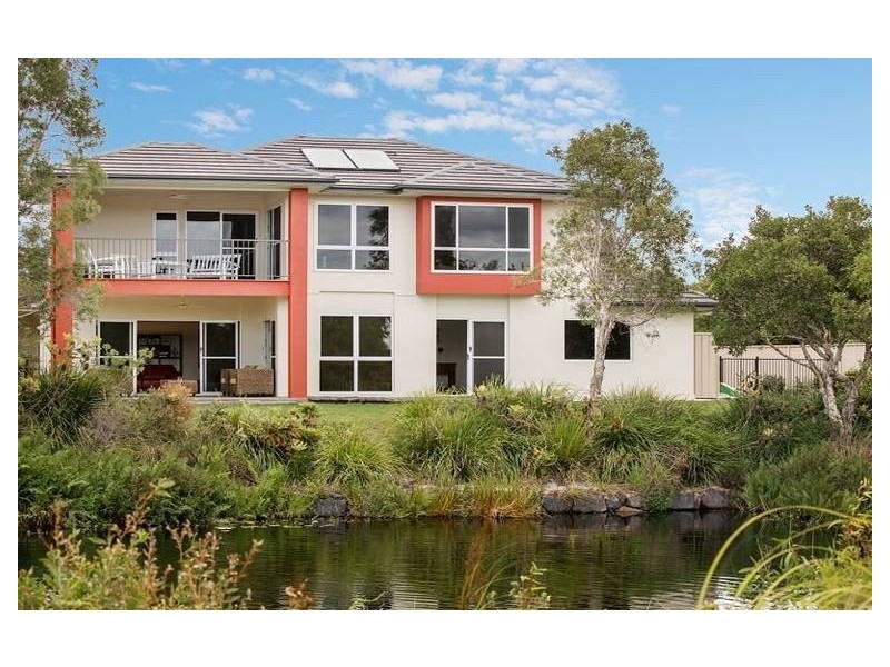 40 Vanillalily Close, Banksia Beach QLD 4507