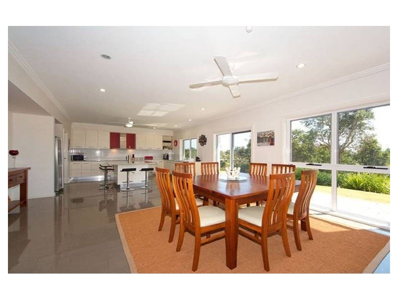 40 Vanillalily Close, Banksia Beach QLD 4507