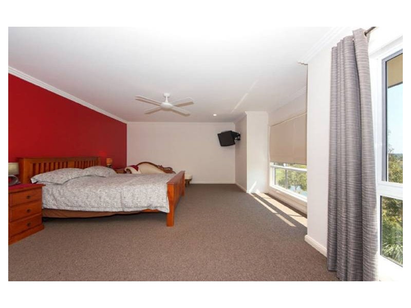 40 Vanillalily Close, Banksia Beach QLD 4507