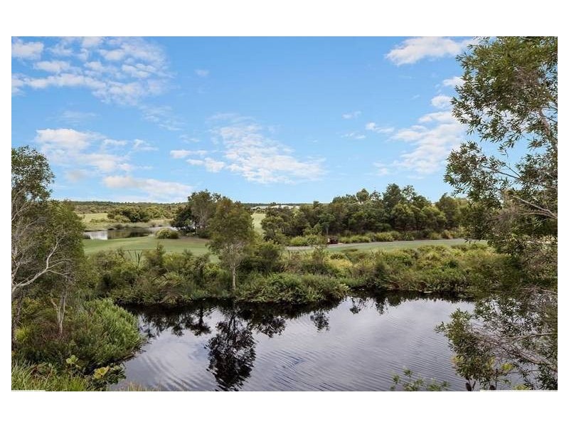40 Vanillalily Close, Banksia Beach QLD 4507
