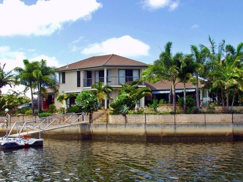 12 Topsail Circuit, Banksia Beach QLD 4507