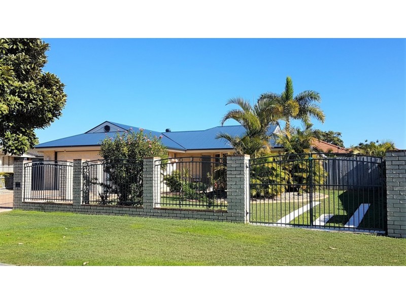 11 Mossman Way, Sandstone Point QLD 4511