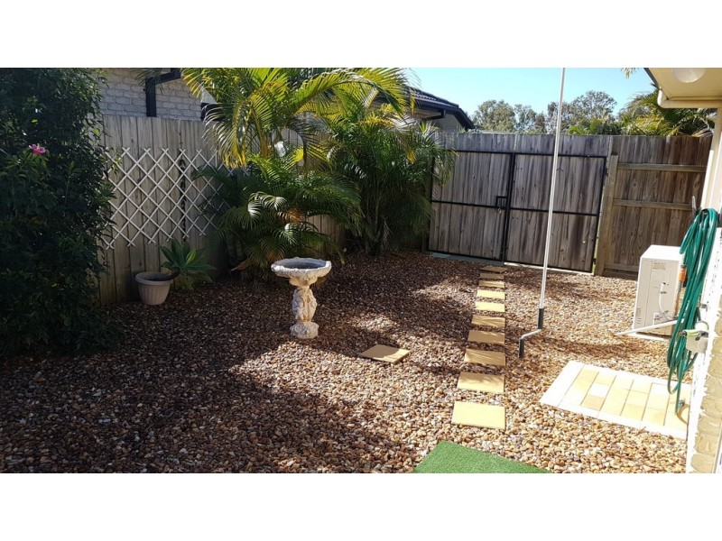 11 Mossman Way, Sandstone Point QLD 4511