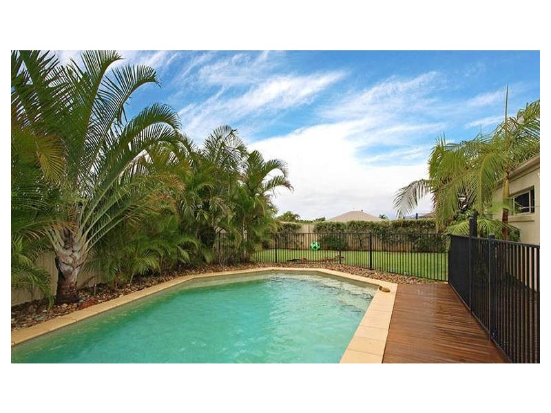 50 Flamingo Drive, Banksia Beach QLD 4507