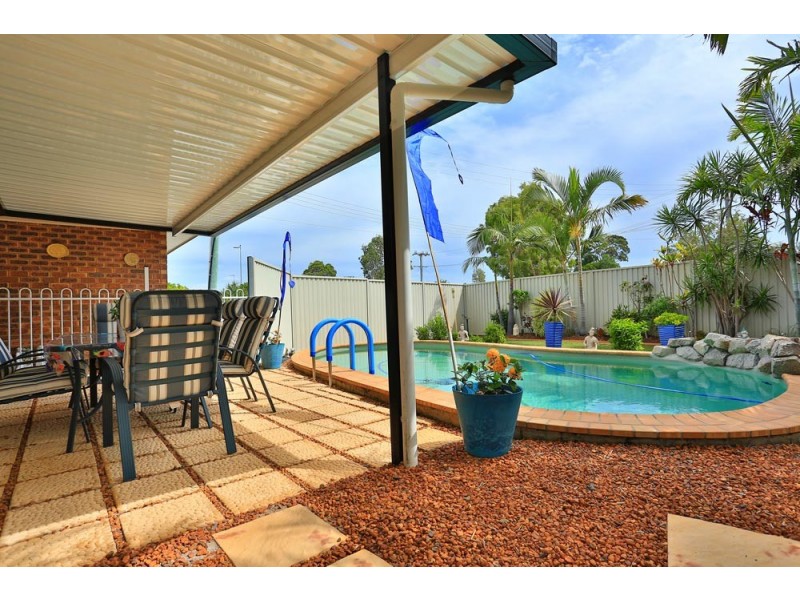 12 Endeavour Drive, Banksia Beach QLD 4507