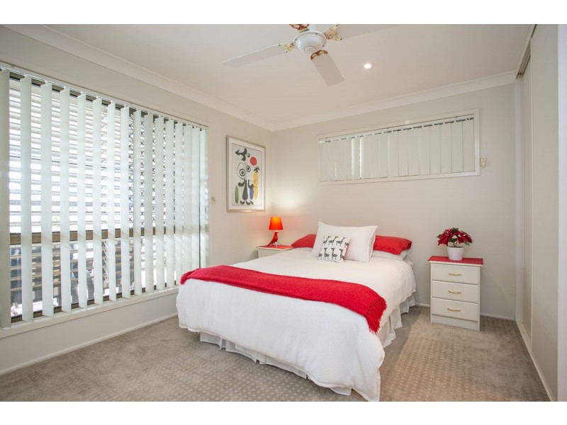 12 Endeavour Drive, Banksia Beach QLD 4507