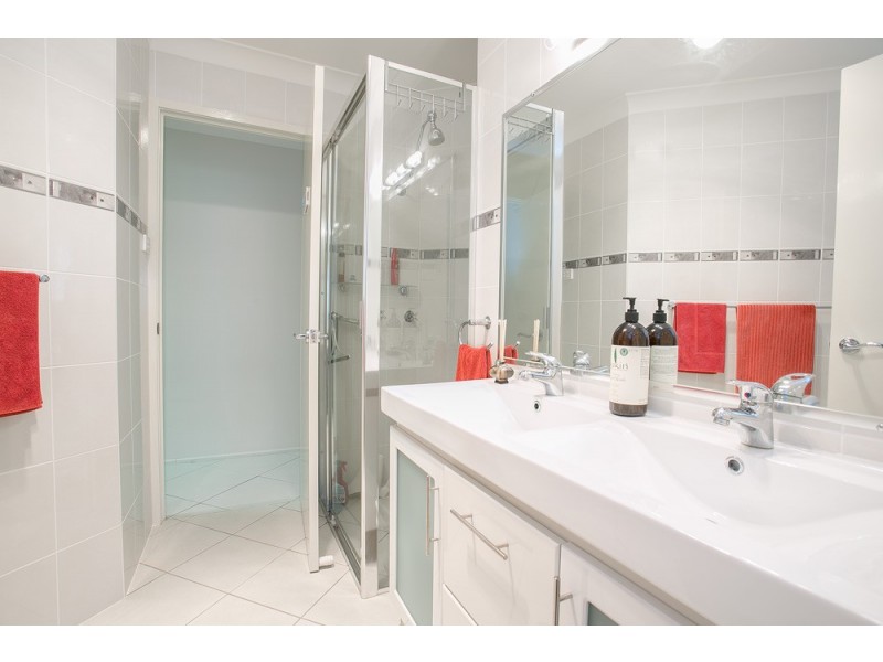 12 Endeavour Drive, Banksia Beach QLD 4507