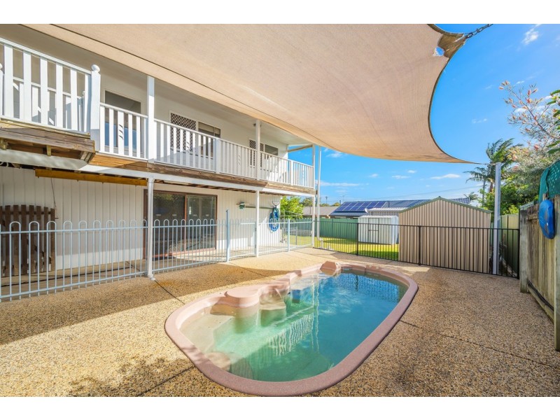13 Hazell Avenue, Banksia Beach QLD 4507