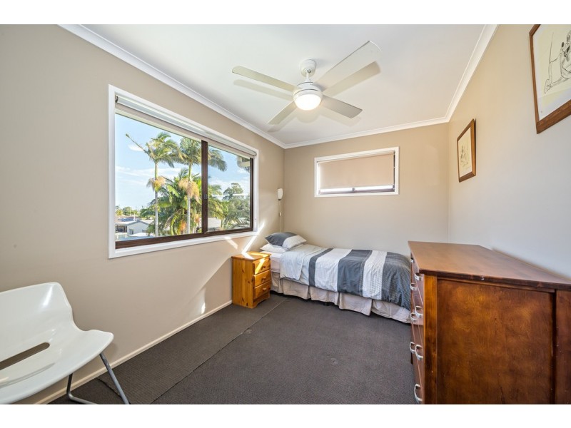 13 Hazell Avenue, Banksia Beach QLD 4507