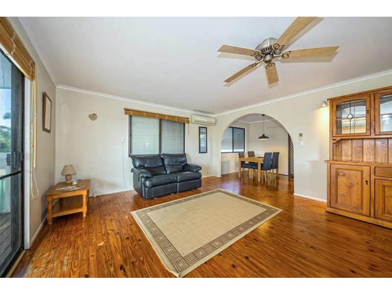 13 Hazell Avenue, Banksia Beach QLD 4507