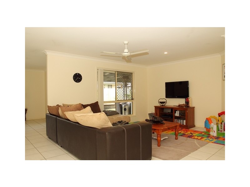 Sandstone Point QLD 4511