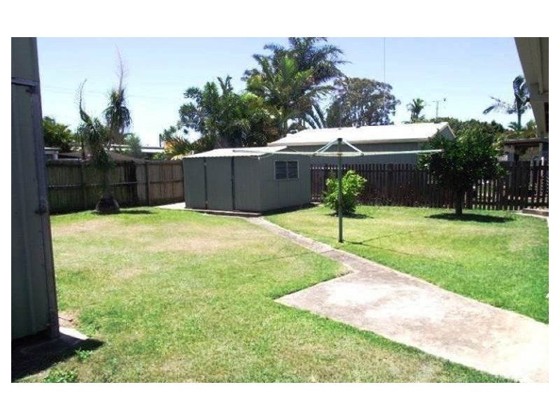 33 Caltowie Avenue, Banksia Beach QLD 4507