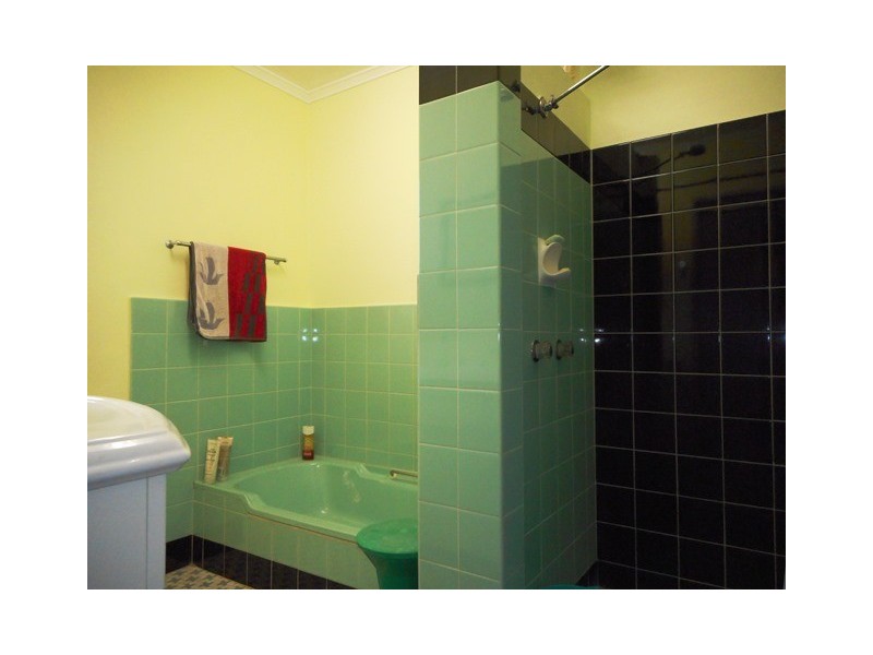 11 Warana Avenue, Bellara QLD 4507