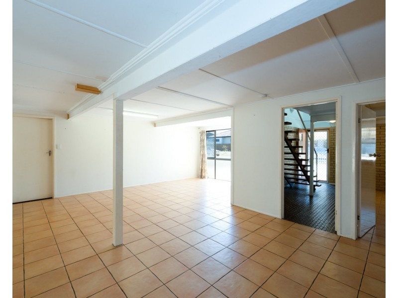 1 Clayton Street, Woorim QLD 4507