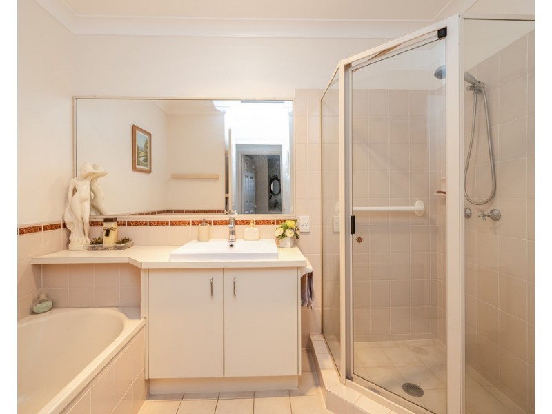 2/71 Phoenix Avenue, Bongaree QLD 4507