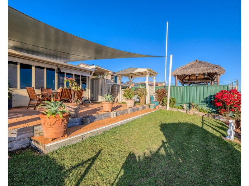 2/71 Phoenix Avenue, Bongaree QLD 4507