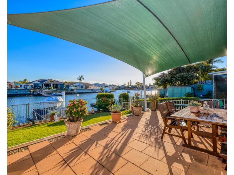 2/71 Phoenix Avenue, Bongaree QLD 4507