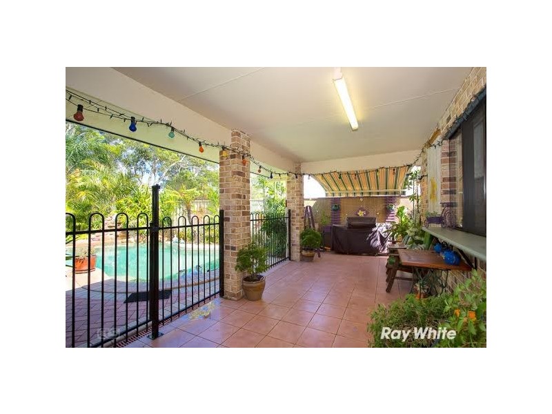 29 Seaforth Street, Sandstone Point QLD 4511