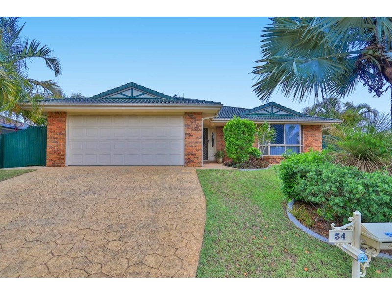 54 Voyagers Drive, Banksia Beach QLD 4507